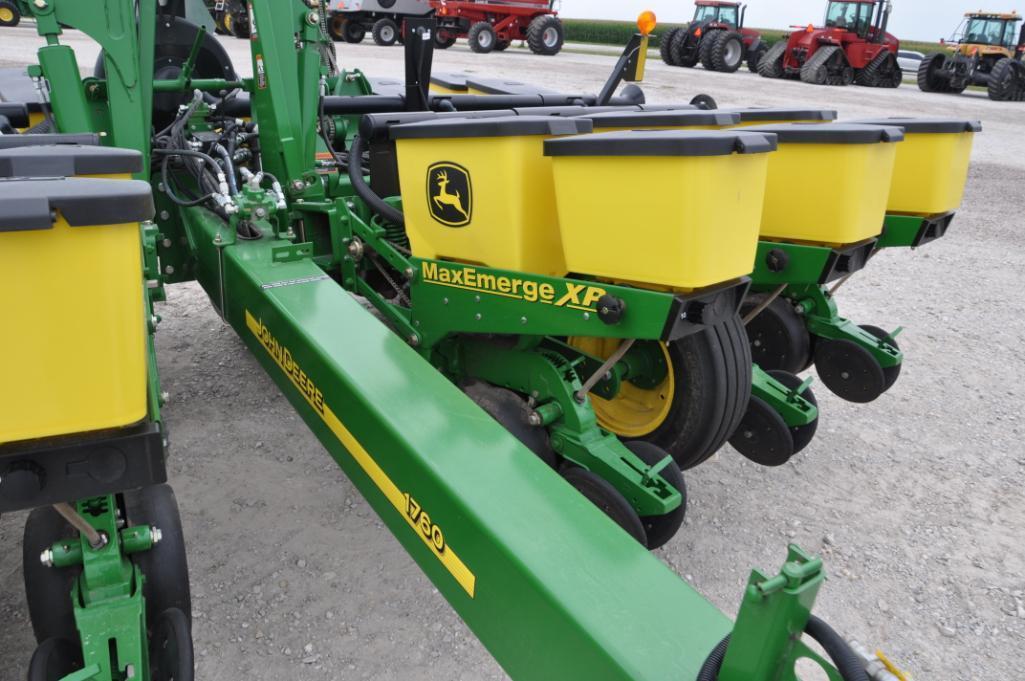 2013 John Deere 1760 12 row 30" planter