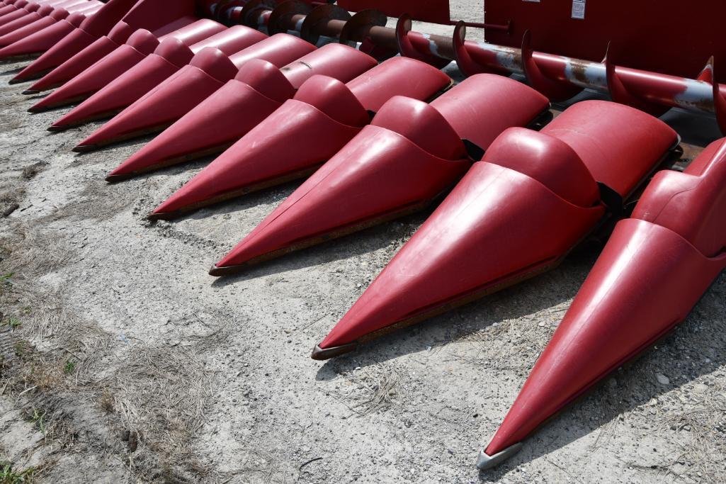 Case-IH 2408 8 row 30" corn head