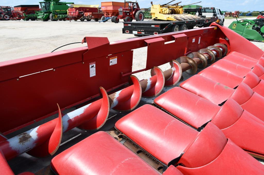 Case-IH 2408 8 row 30" corn head