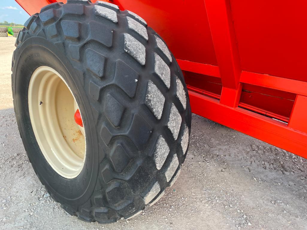 Killbros 1600 grain cart