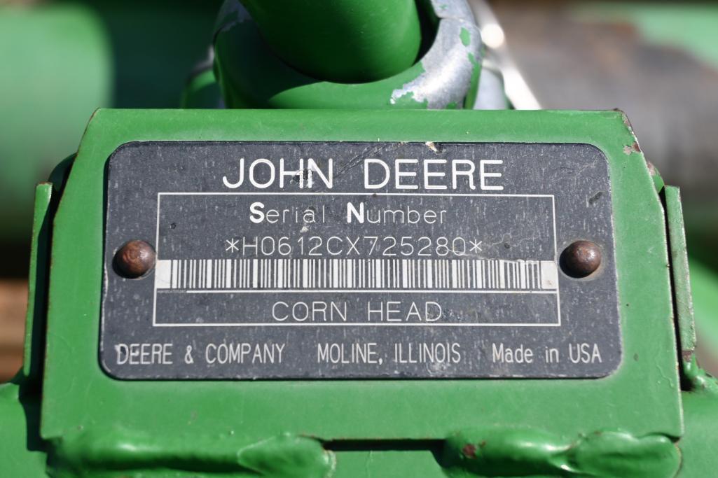 2008 John Deere 612C 12 row 30" corn head