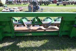 2008 John Deere 612C 12 row 30" corn head