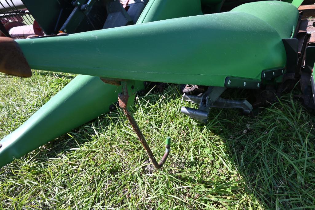 2008 John Deere 612C 12 row 30" corn head
