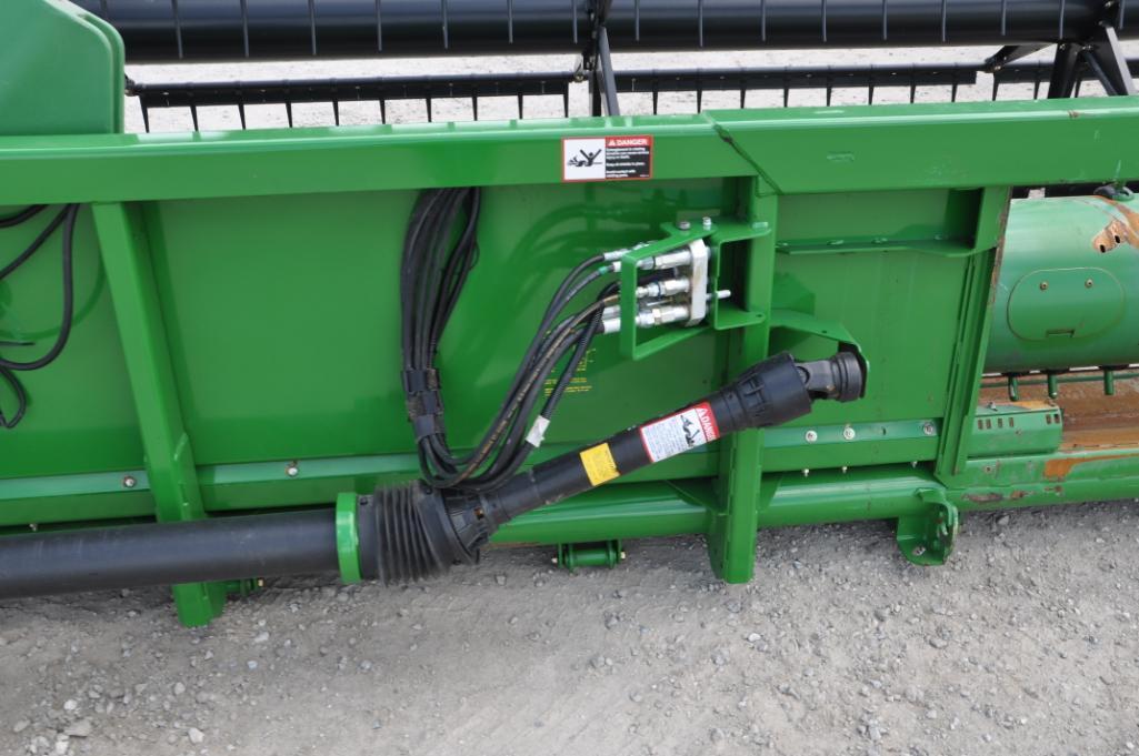 John Deere 630F 30' grain platform