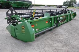 John Deere 630F 30' grain platform