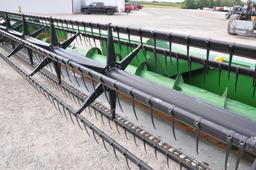 John Deere 630F 30' grain platform