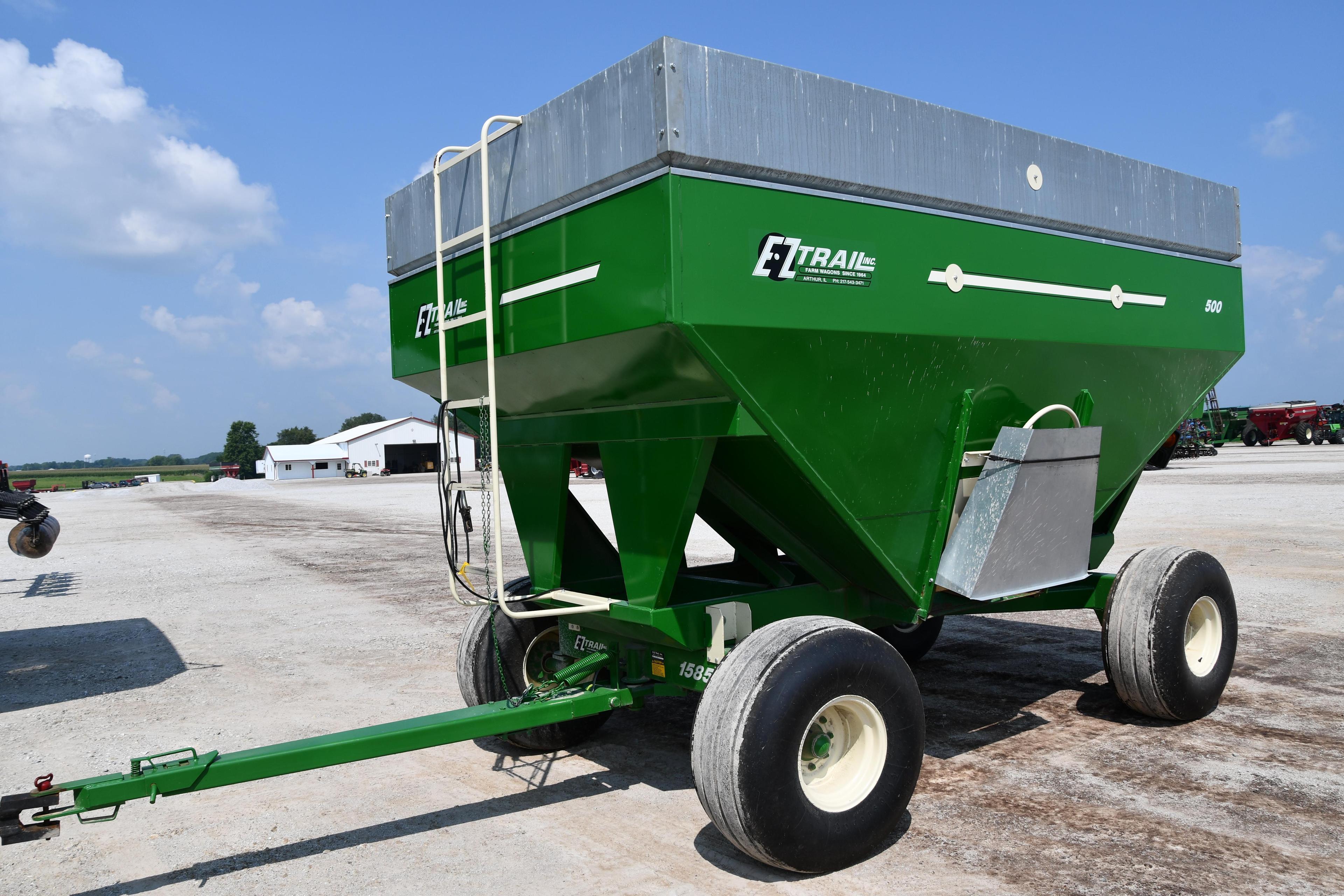 E-Z Trail 500 gravity wagon