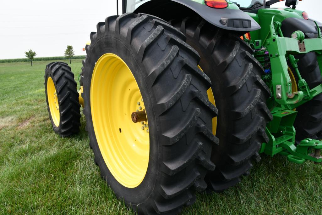 2013 John Deere 8285R MFWD tractor