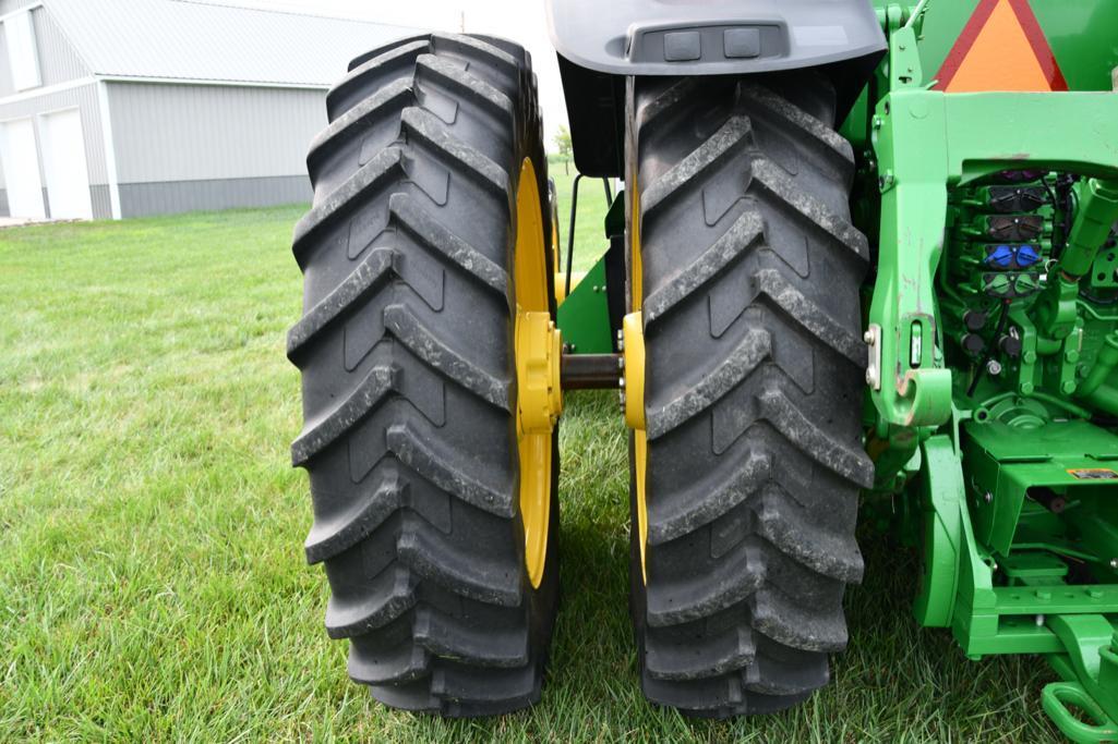 2013 John Deere 8285R MFWD tractor