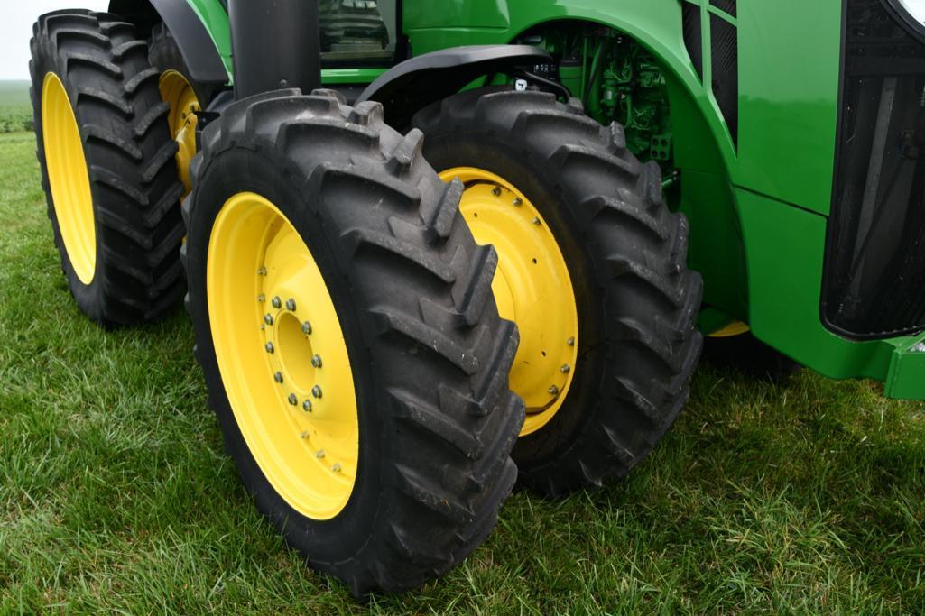 2013 John Deere 8285R MFWD tractor