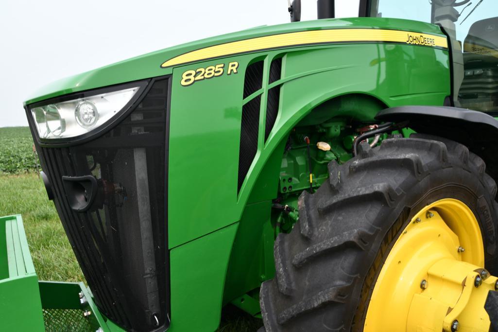 2013 John Deere 8285R MFWD tractor