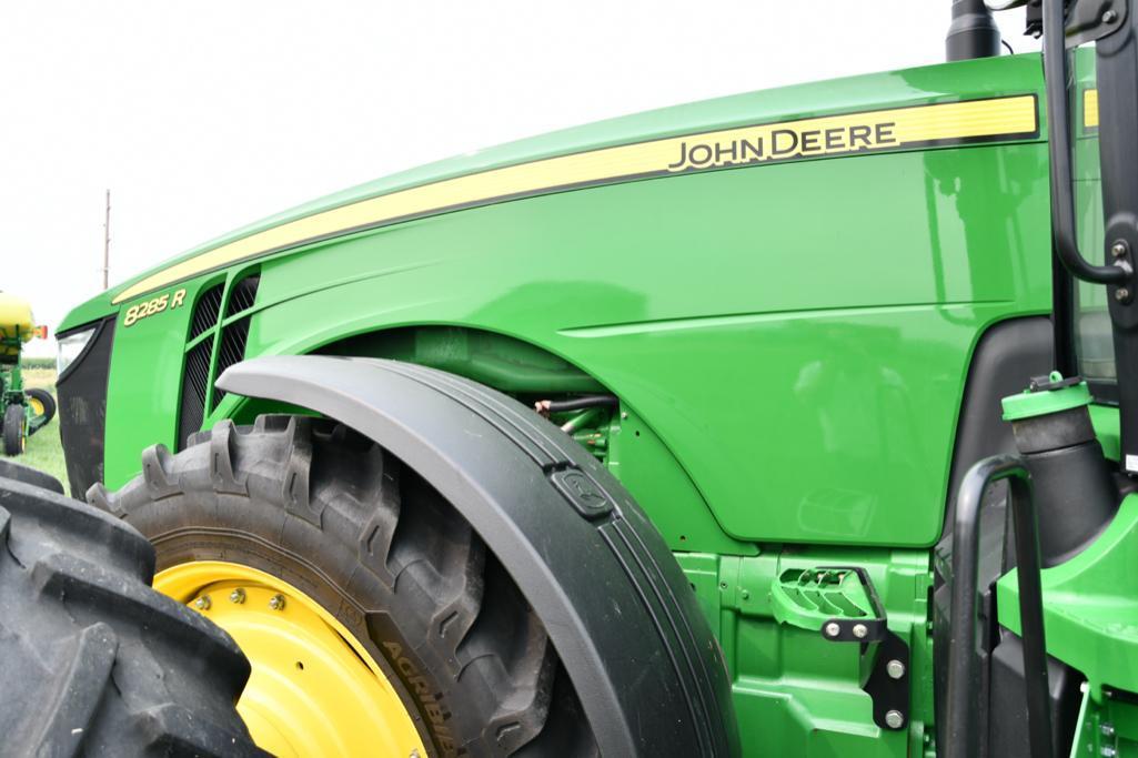 2013 John Deere 8285R MFWD tractor