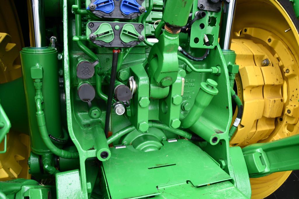 2013 John Deere 8285R MFWD tractor