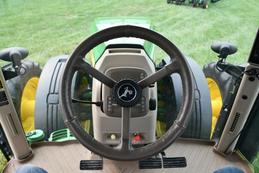 2013 John Deere 8285R MFWD tractor