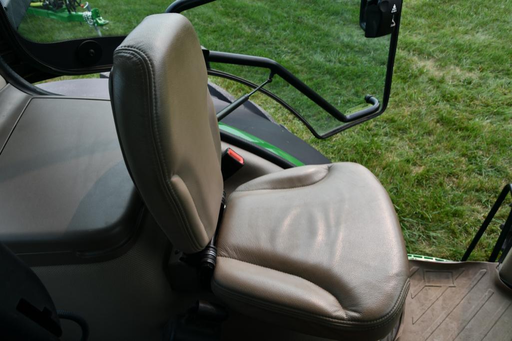 2013 John Deere 8285R MFWD tractor