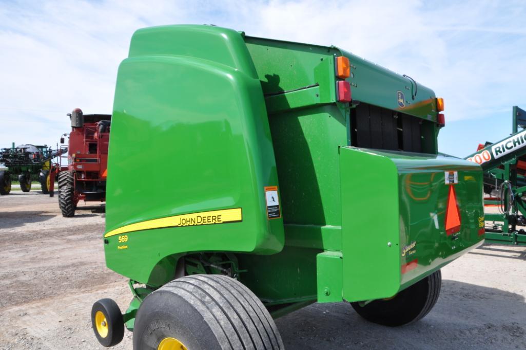 2014 John Deere 569 Premium round baler