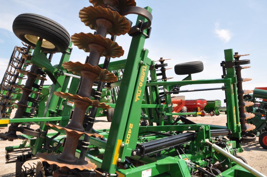 Great Plains 2400 Turbo Till 24' vertical tillage tool