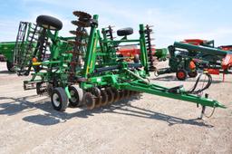Great Plains 2400 Turbo Till 24' vertical tillage tool
