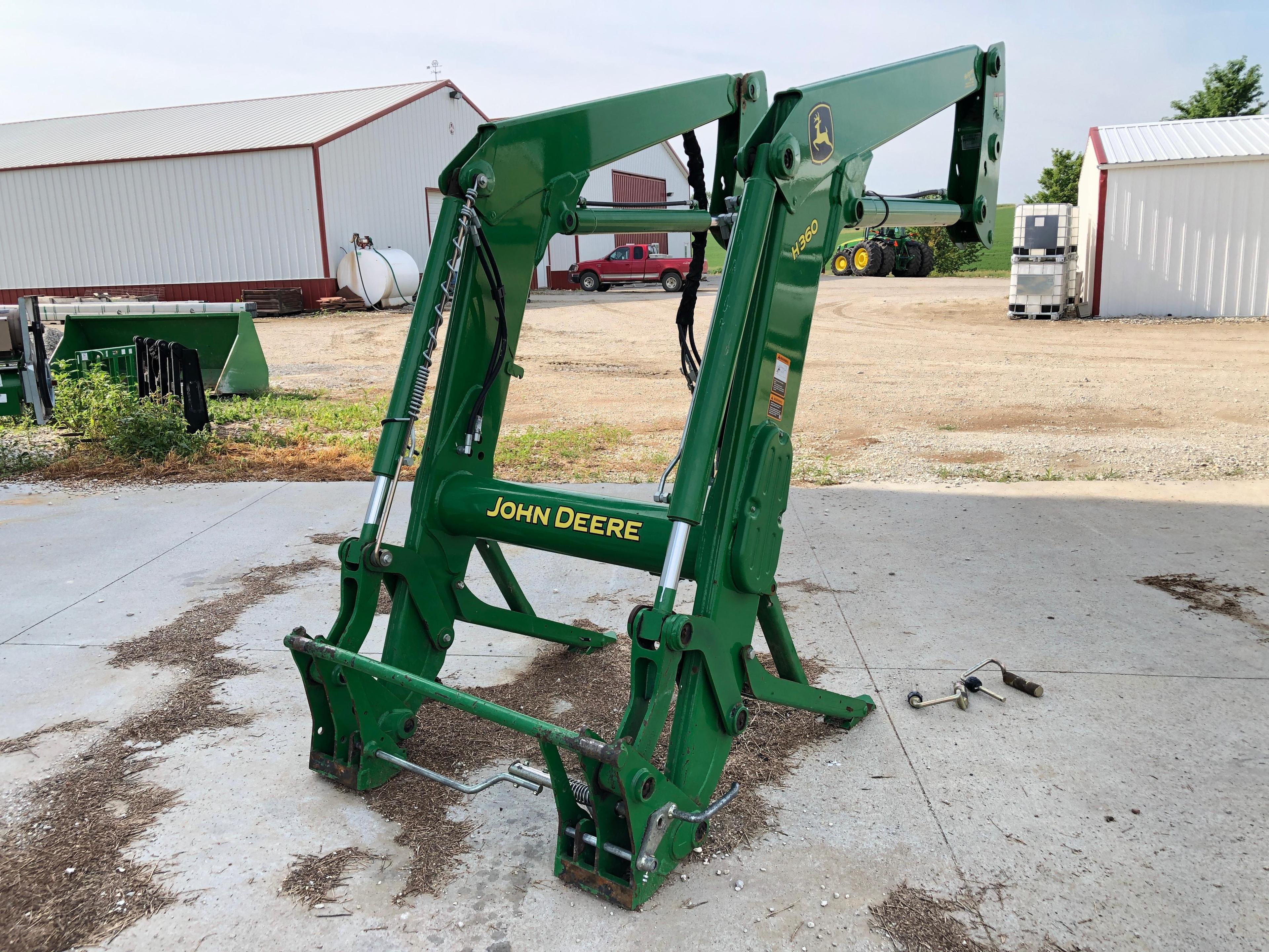 2013 John Deere H360 loader