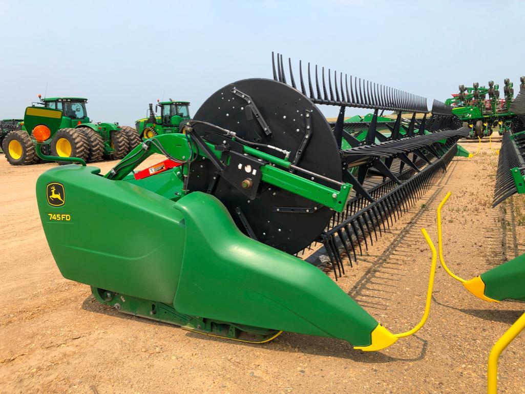 2019 John Deere 745FD 45' flex draper head