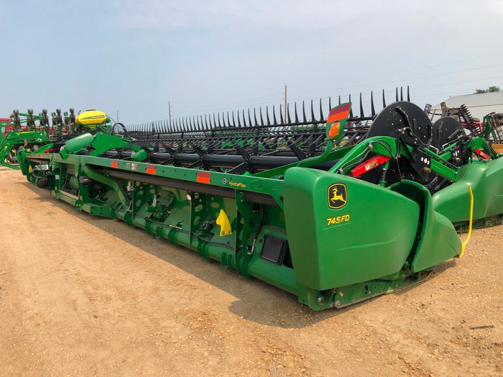 2019 John Deere 745FD 45' flex draper head