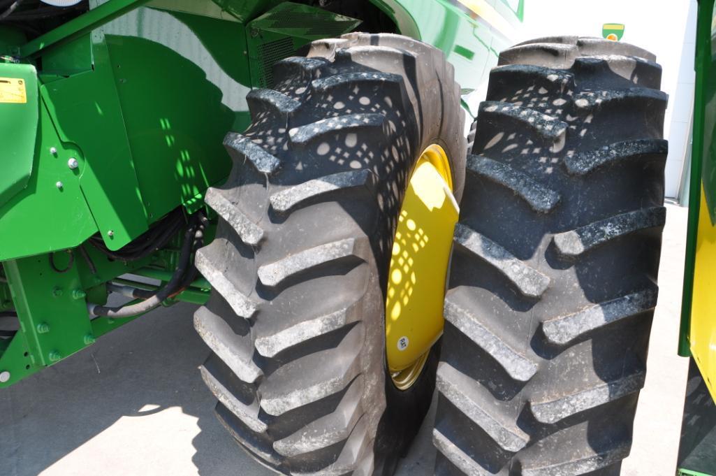 2011 John Deere 9570 STS 2wd combine