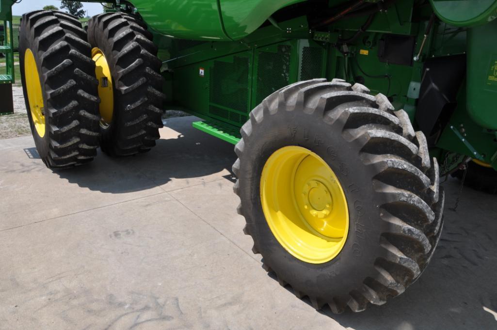 2011 John Deere 9570 STS 2wd combine