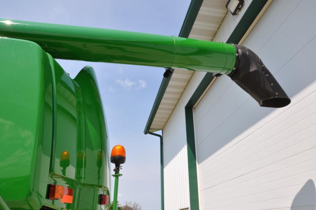 2011 John Deere 9570 STS 2wd combine