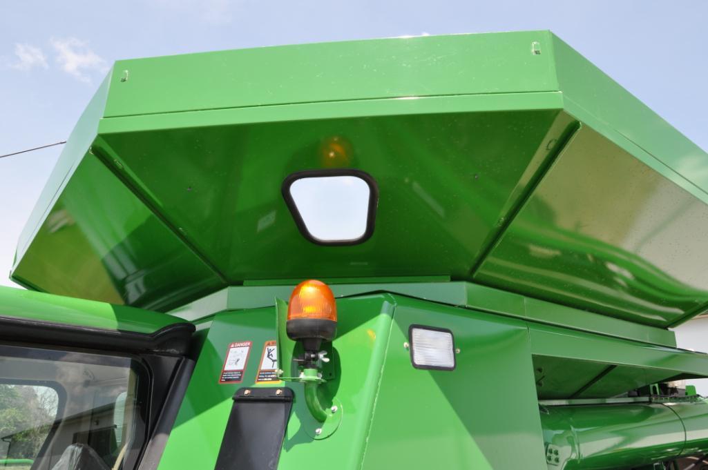 2011 John Deere 9570 STS 2wd combine
