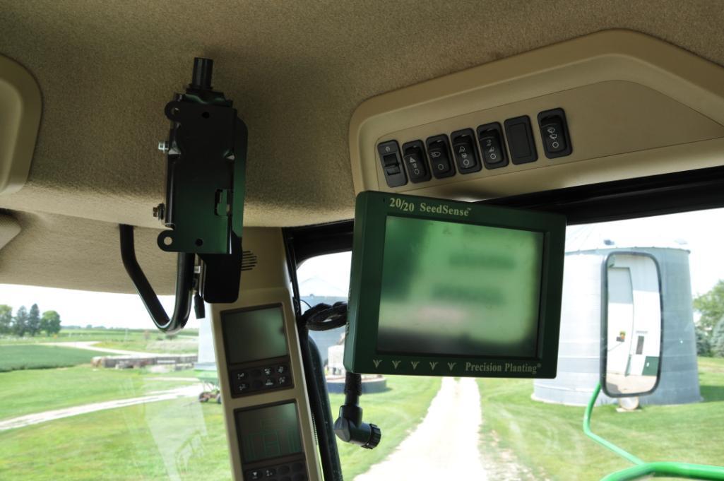 2011 John Deere 9570 STS 2wd combine