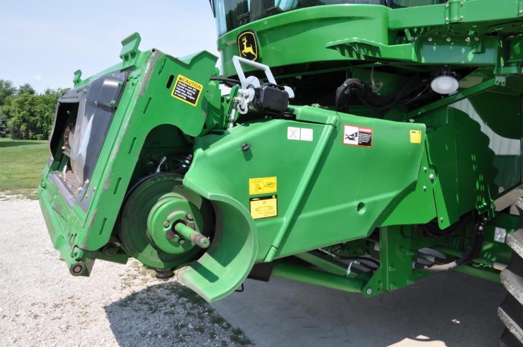 2011 John Deere 9570 STS 2wd combine