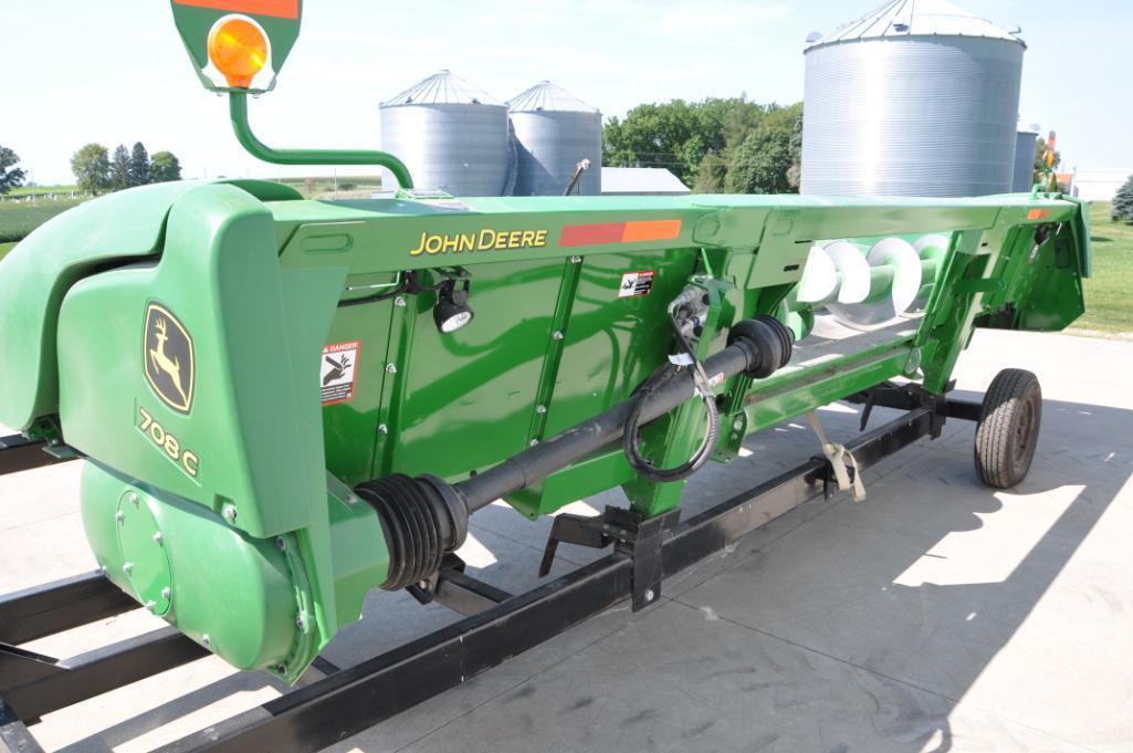 2019 John Deere 708C 8 row 30" corn head