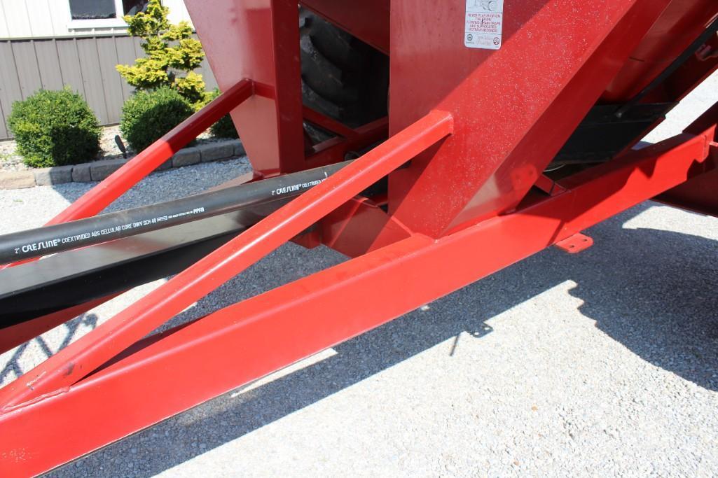 Unverferth 8200 grain cart