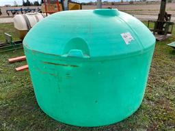 1,200 gal. poly tank