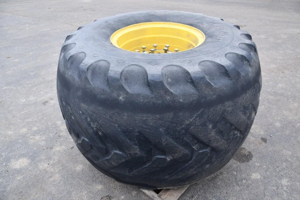 (2) 66x43.00-25 tires on JD 10-bolt wheels