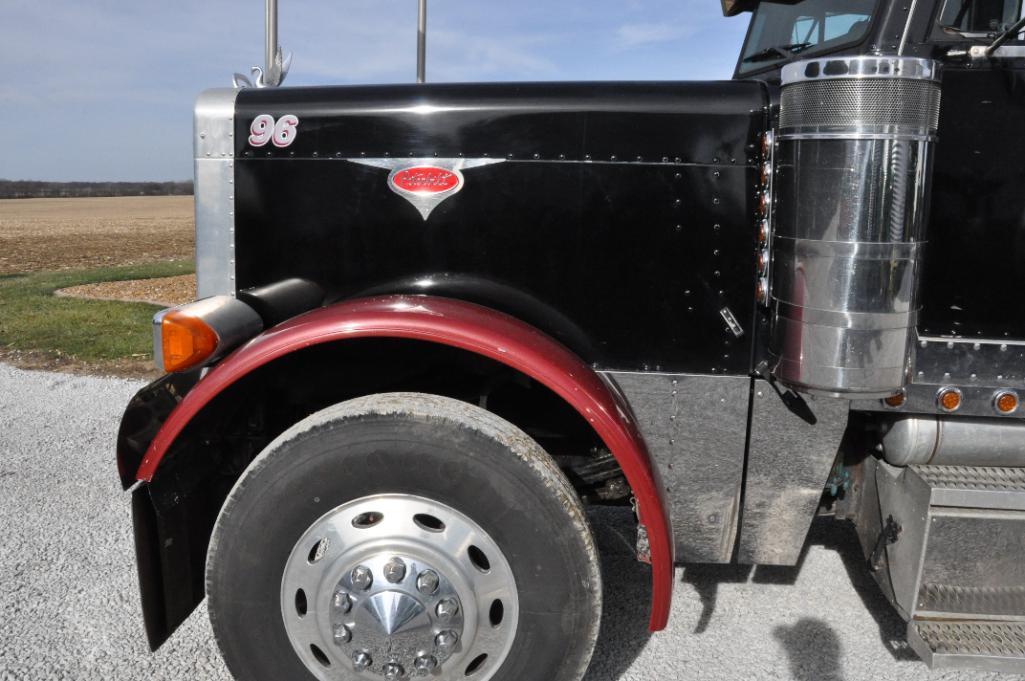 1996 Peterbilt 379 day cab semi