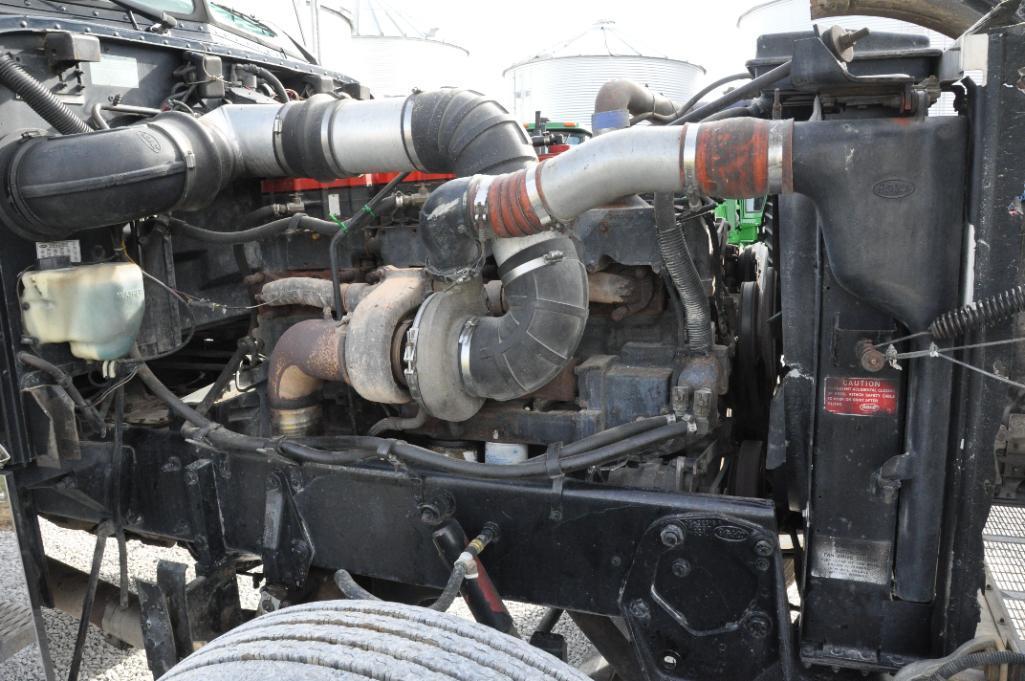 1996 Peterbilt 379 day cab semi