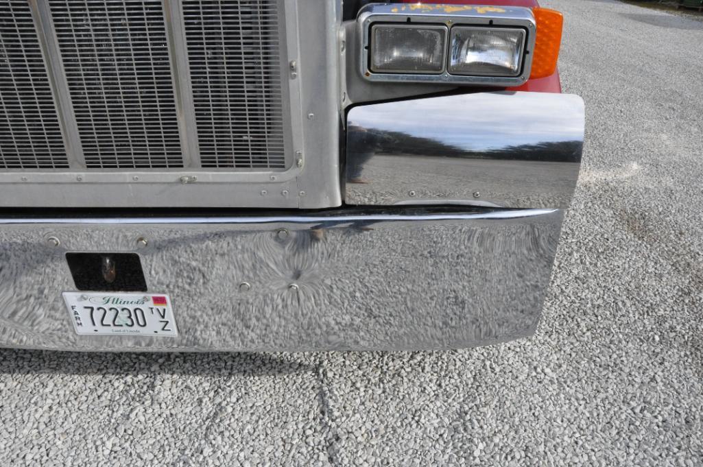 1996 Peterbilt 379 day cab semi
