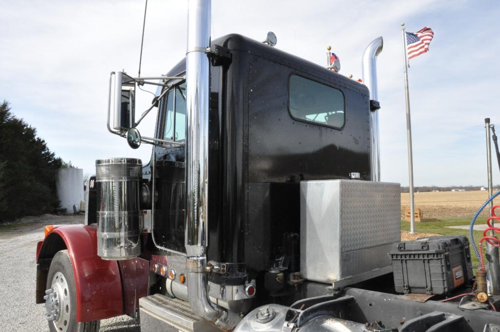 1996 Peterbilt 379 day cab semi