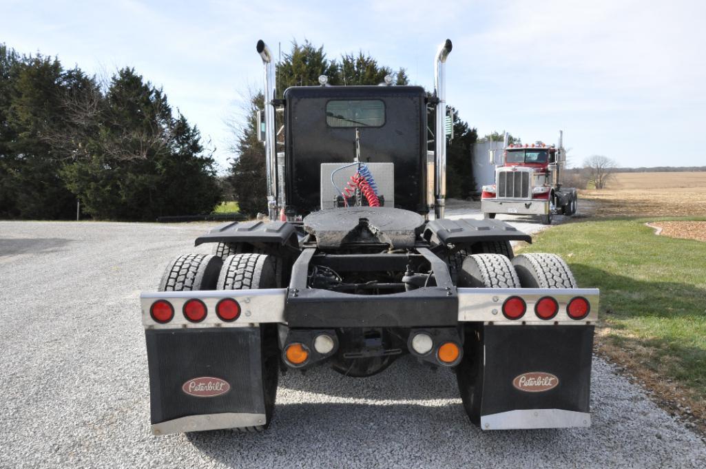 1996 Peterbilt 379 day cab semi