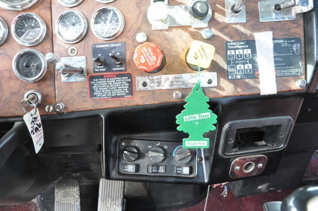 1996 Peterbilt 379 day cab semi