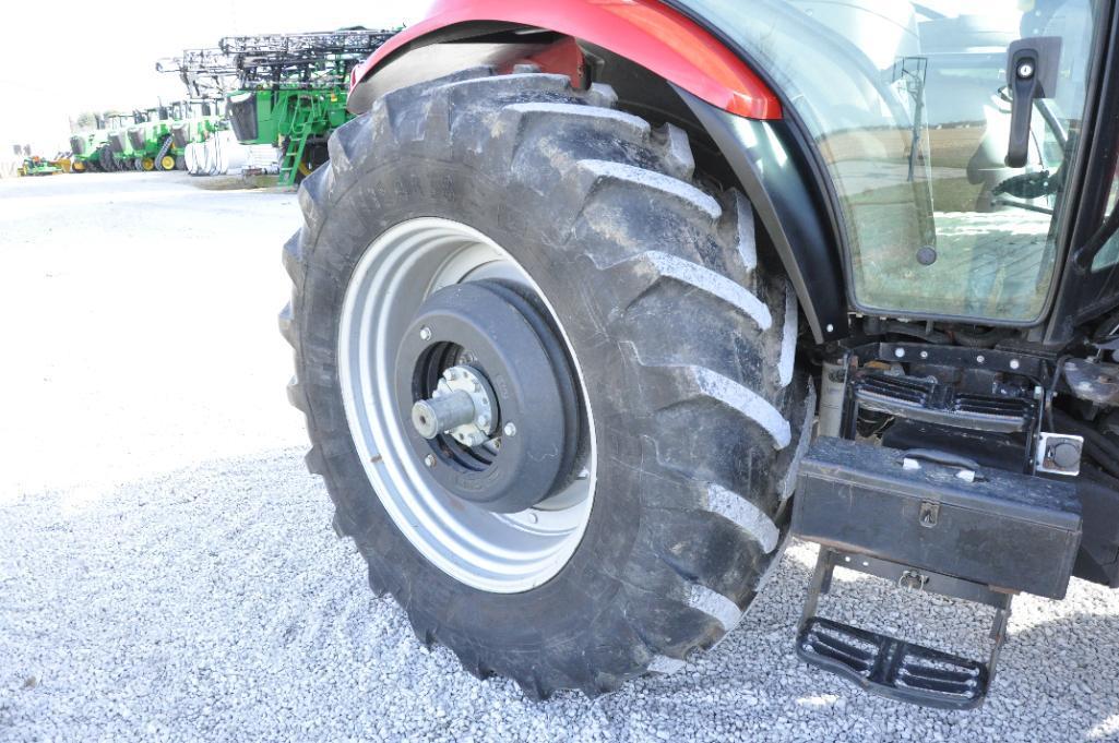 2009 Case-IH Maxxum 125 MFWD tractor