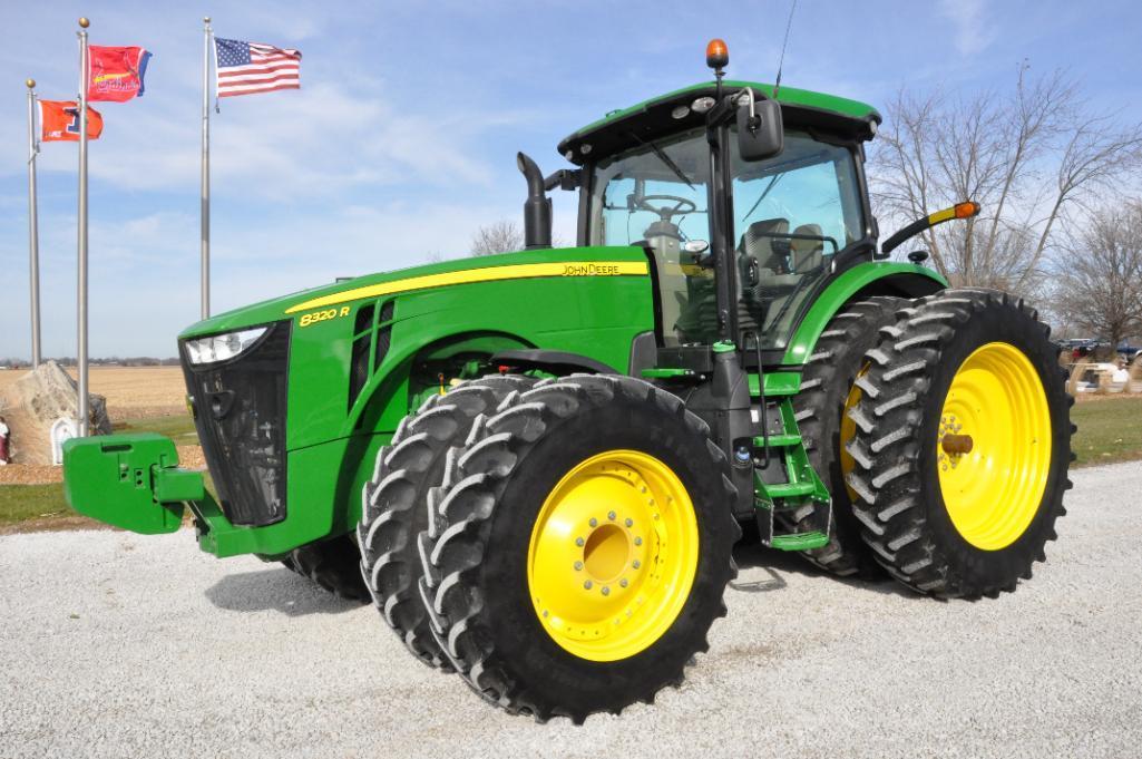 2016 John Deere 8320R MFWD tractor