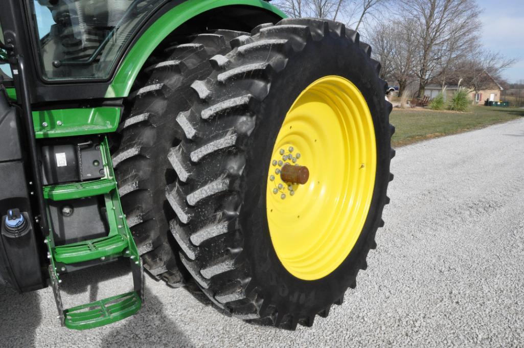 2016 John Deere 8320R MFWD tractor