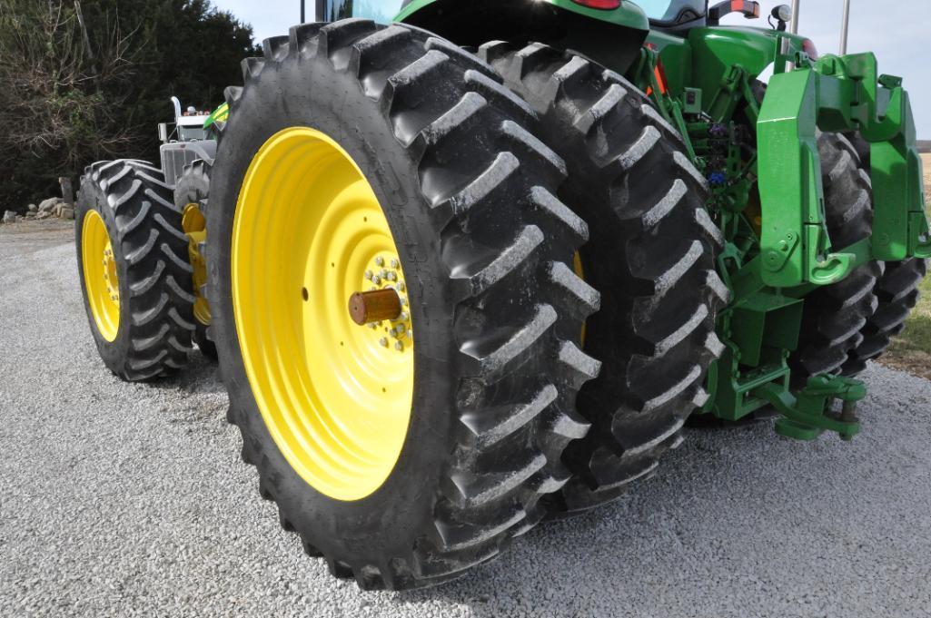 2016 John Deere 8320R MFWD tractor