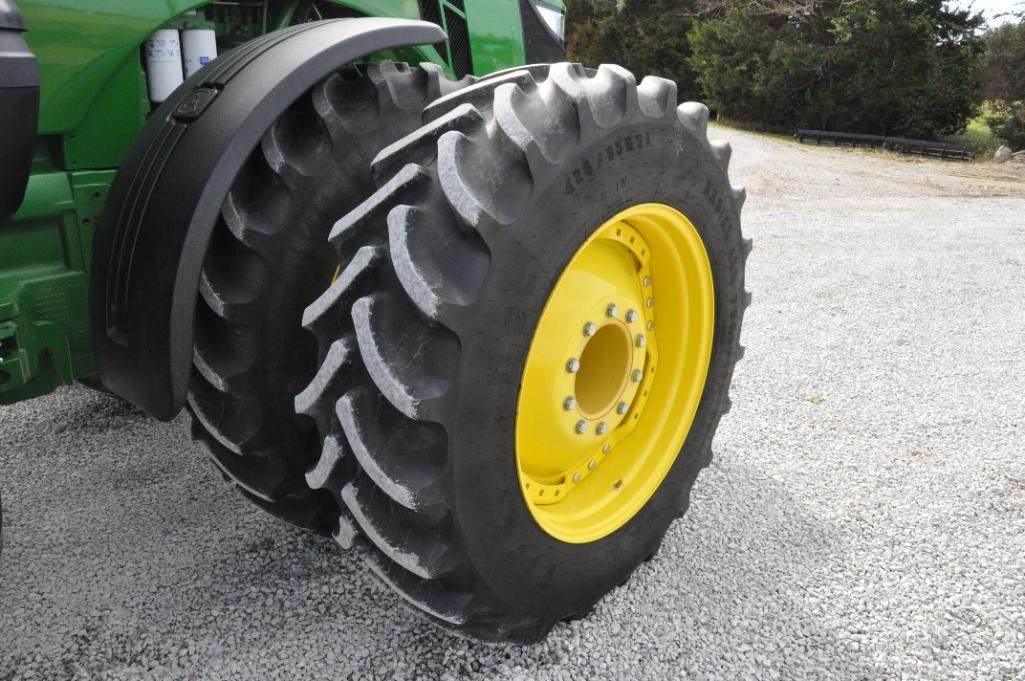 2016 John Deere 8320R MFWD tractor