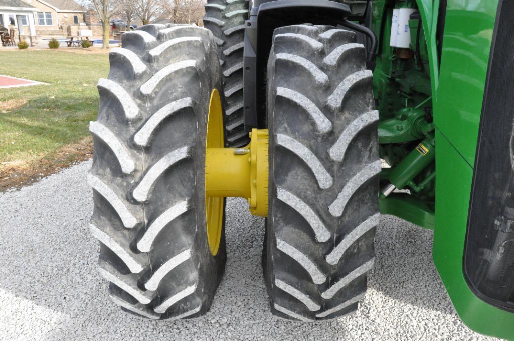 2016 John Deere 8320R MFWD tractor