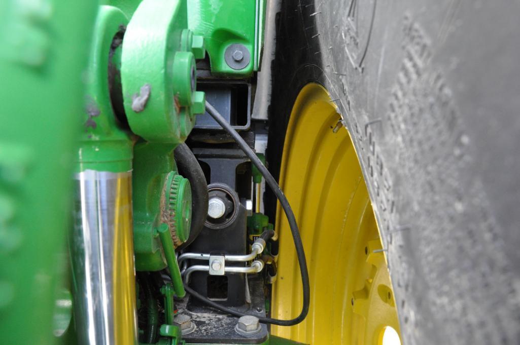 2016 John Deere 8320R MFWD tractor
