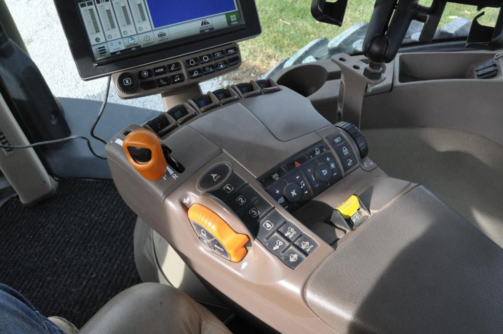 2016 John Deere 8320R MFWD tractor
