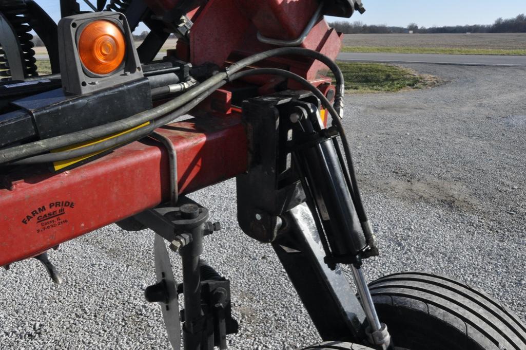 Case-IH 2500 9-shank pull-type. in-line ripper